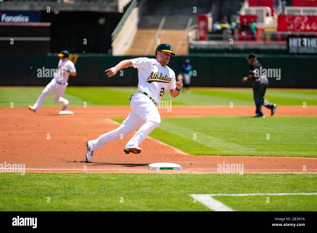 Oakland Athletics Infielder Sheldon Neuse (26) runs to third base during an MLB game between Seattle Mariners and Oakland Athletics at the RingCentral Stock Photo