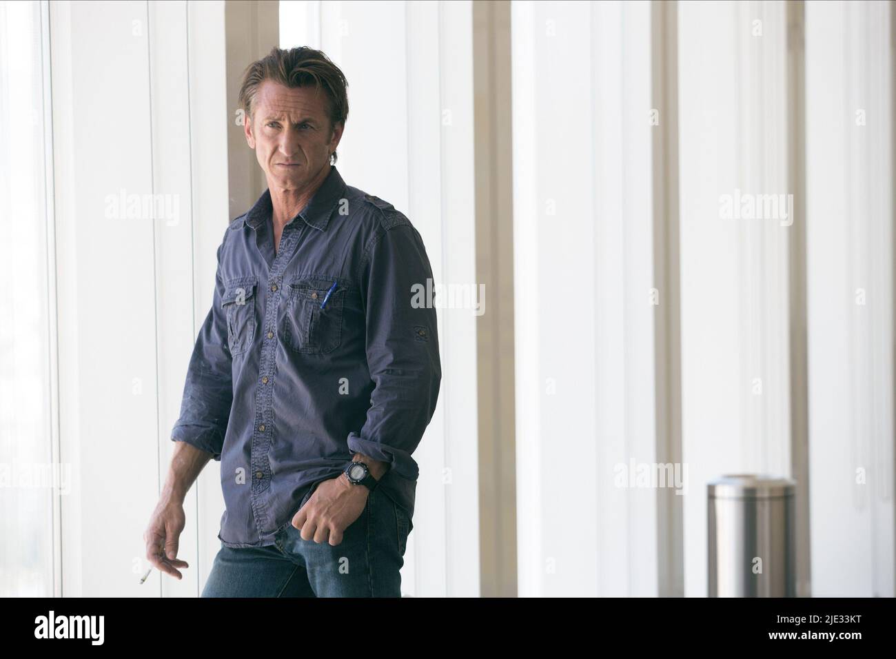 SEAN PENN, THE GUNMAN, 2015 Stock Photo