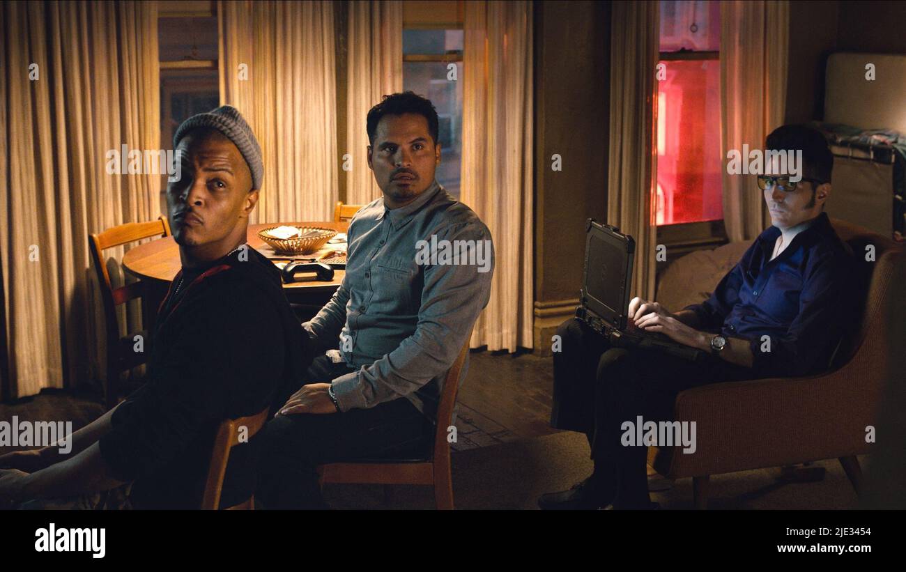 WOOD HARRIS, MICHAEL PENA, DAVID DASTMALCHIAN, ANTMAN, 2015 Stock