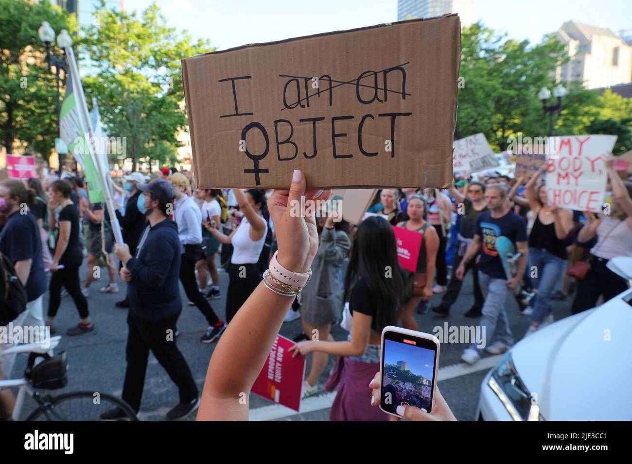 Abortion rights protesters demonstrate after the U.S. Supreme Court ruled in the Dobbs v Women?s Health Organization abortion case, overturning the landmark Roe v Wade abortion decision in Boston, Massachusetts, U.S., June 24, 2022. REUTERS/Brian Snyder Stock Photo
