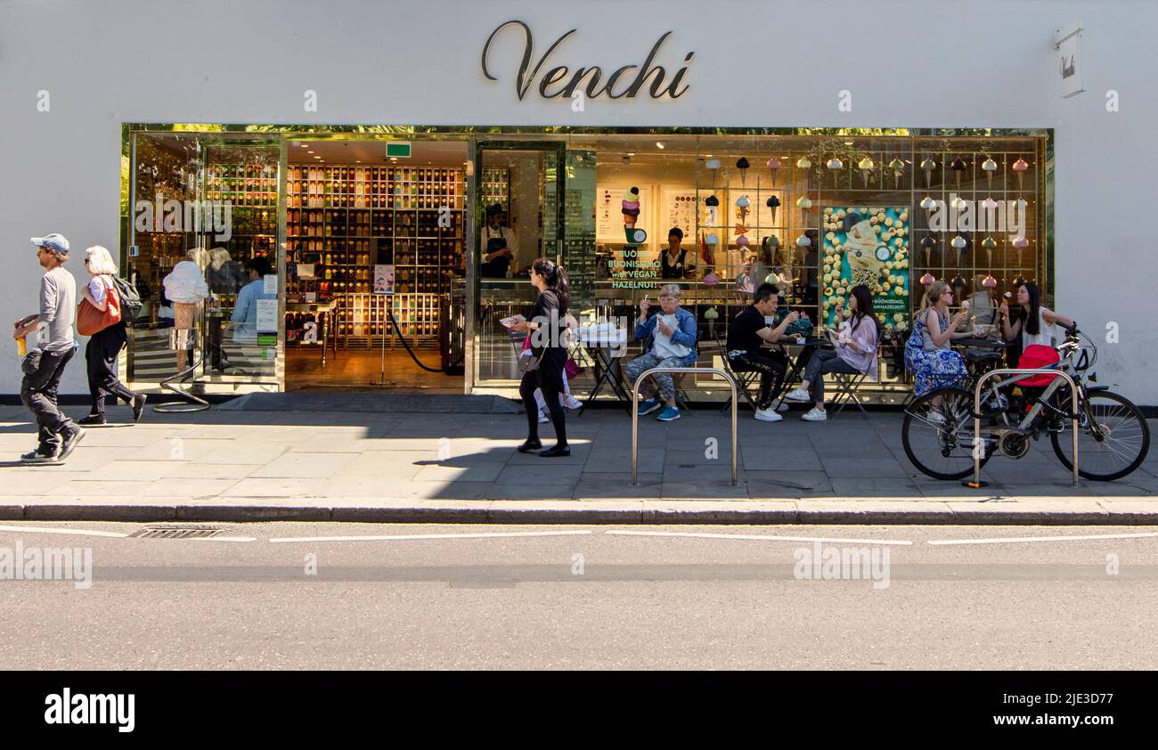 Venchi store on The King's Road, London, UK; a fashionable shopping street running 2 miles from Fulham to Sloane Square Stock Photo