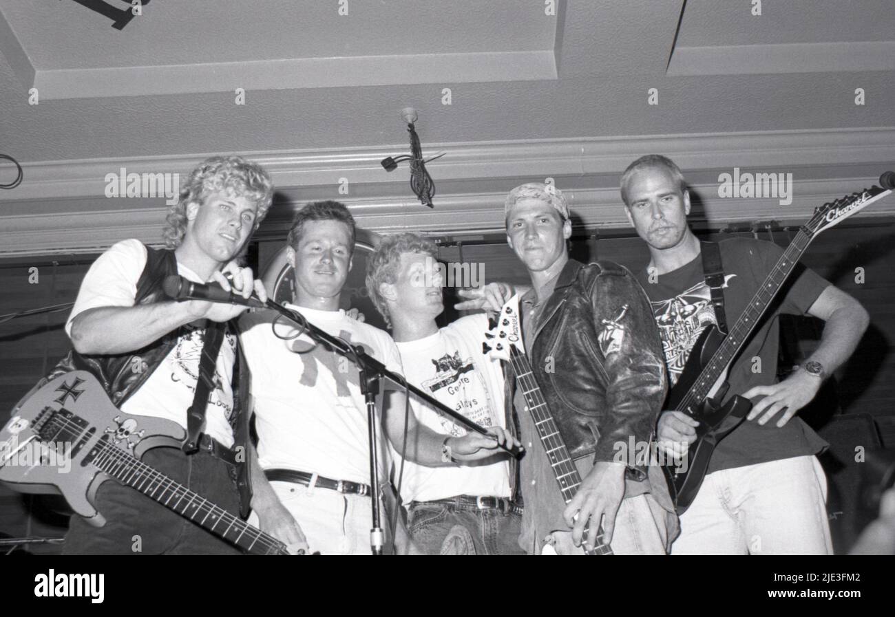 Tennis players including Jim Courier, Luke Jensen and Murphy Jensen at the end of a gig at the Hard Rock Cafe, London, UK in June 1991. Stock Photo