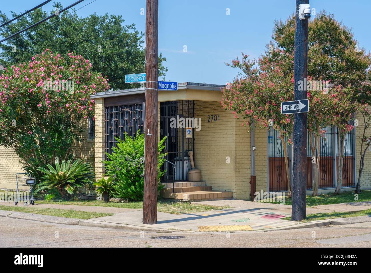 New Orleans, LA, USA - JUNE 24, 2022: New Orleans only abortion clinic, Women's Health Care Center, shuttered after the U.S. Supreme Court ruling Stock Photo