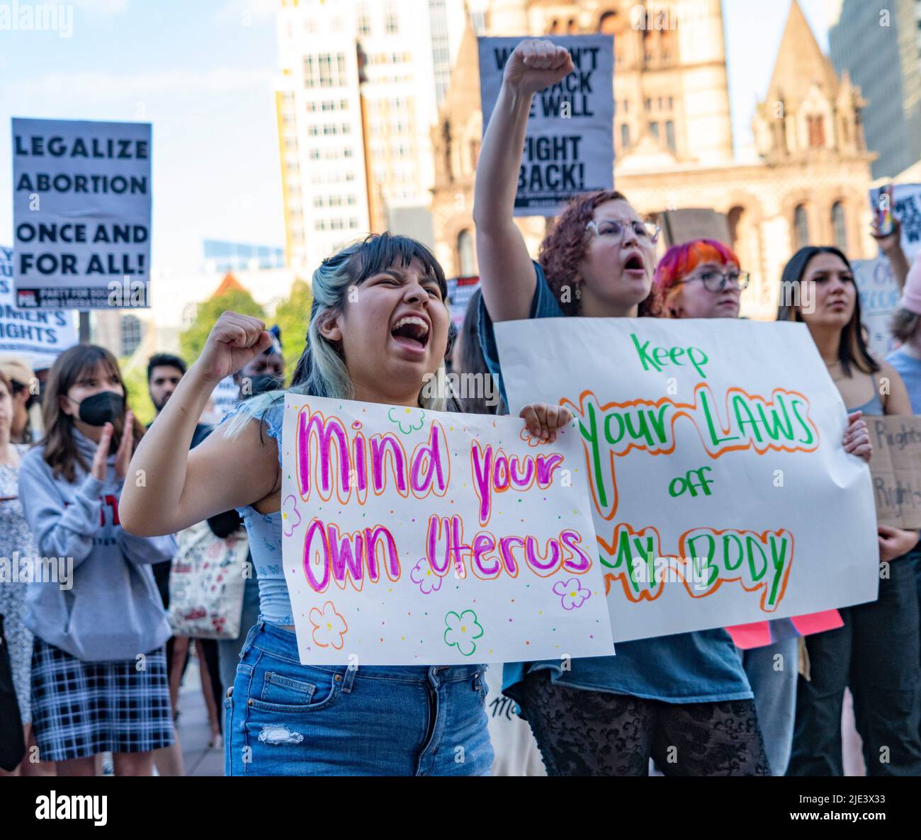 June 24, 2022, Copley Square, Boston, Massachusetts, USA: Abortion rights protesters demonstrate after the U.S. Supreme Court ruled in the Dobbs v Womens Health Organization abortion case, overturning the landmark Roe v Wade abortion decision in Boston Credit: Keiko Hiromi/AFLO/Alamy Live News Stock Photo
