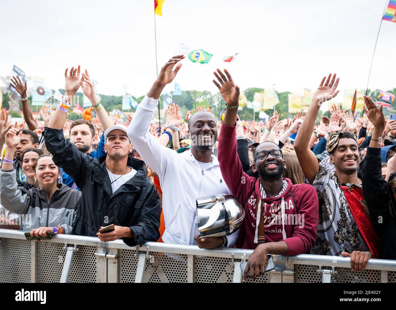 Glastonbury, UK. 24th June 2022. Festival goers in the West Holts Stage crowd watch TLC perform at Glastonbury Festival, at Worthy Farm in Somerset. Picture date: Friday June 24, 2022. Photo credit should read: David Jensen/Empics/Alamy Live News Stock Photo