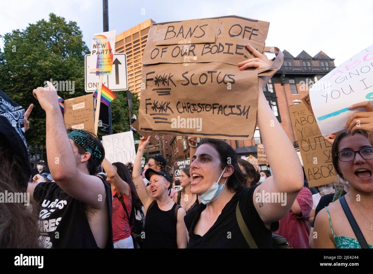 June 24, 2022, Boston, Massachusetts, USA: Abortion rights protesters rally after the U.S. Supreme Court ruled in the Dobbs v Womens Health Organization abortion case, overturning the landmark Roe v Wade abortion decision in Boston Credit: Keiko Hiromi/AFLO/Alamy Live News Stock Photo