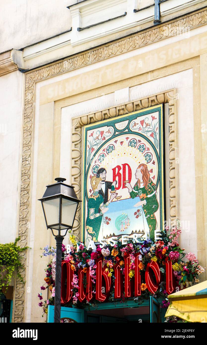 Brasserie DUBILLOT Paris Stock Photo Alamy