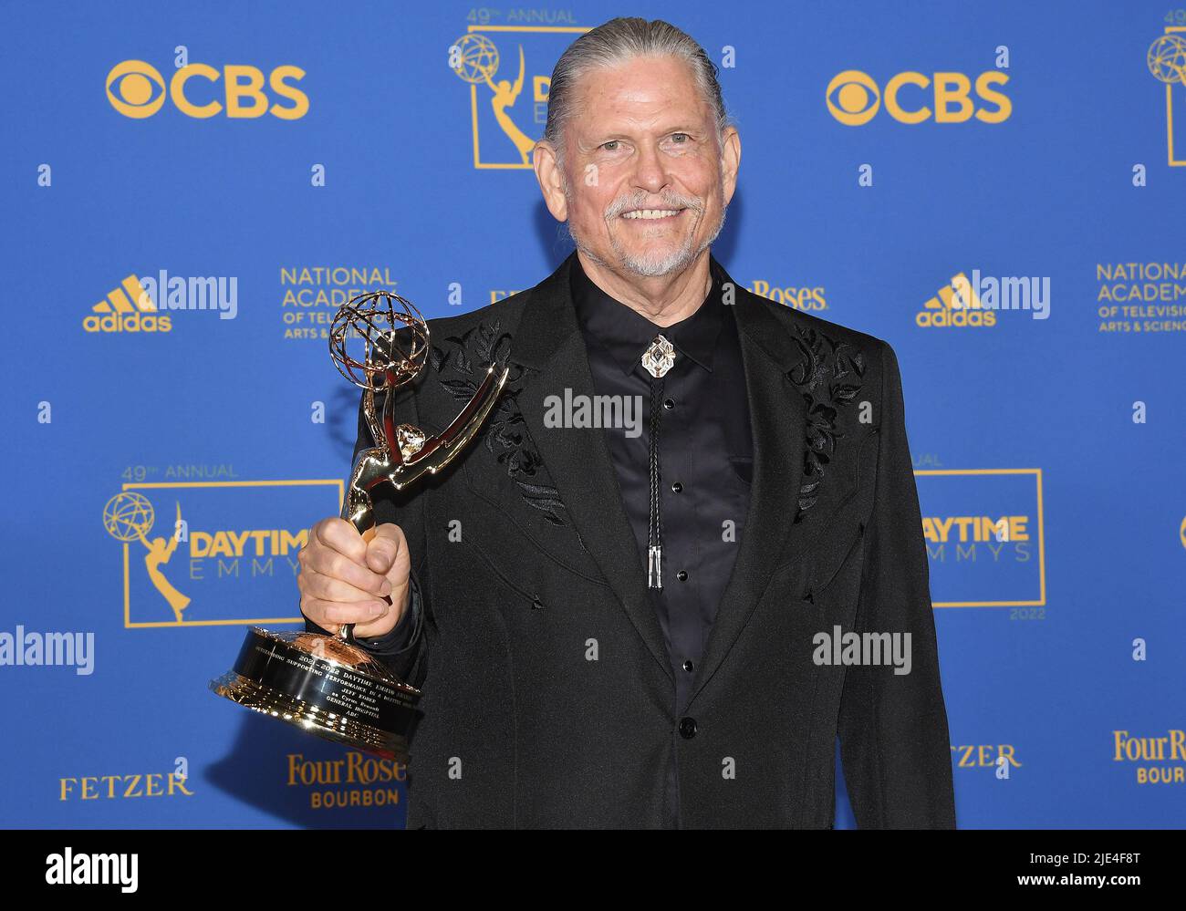Jeff Kober, winner of the Outstanding Performance by a Supporting Actor