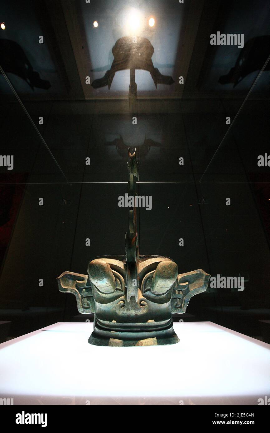 Ningbo History Museum, Zhejiang Province displays the international child white plate of national treasures and cultural relics Stock Photo