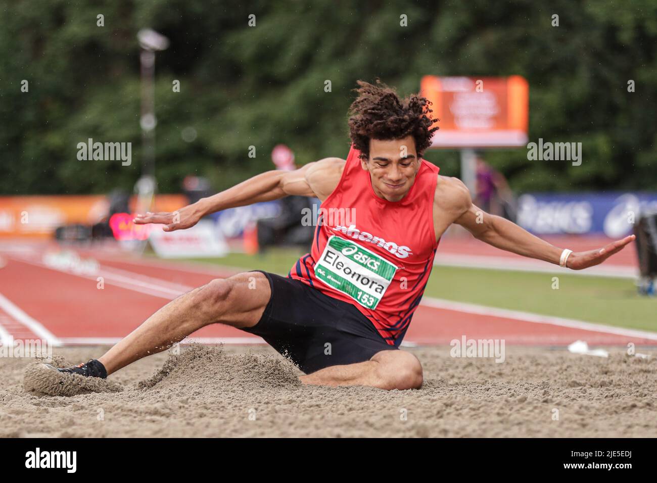 Asics decathlon promo 2025
