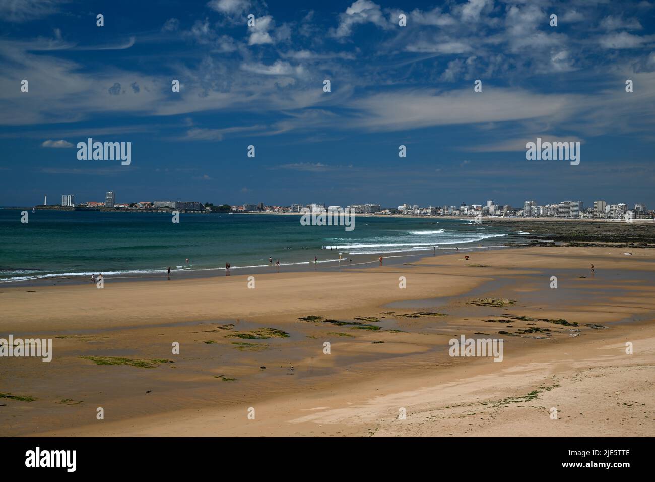 La grande plage des Sables d'Olonne en Vendée Stock Photo