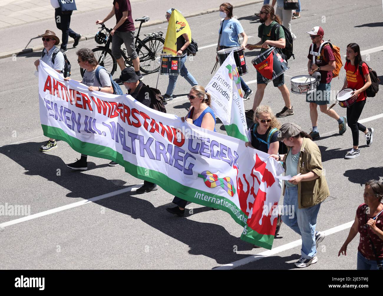 Hungger Banner World hunger banner hi-res stock photography and images - Alamy
