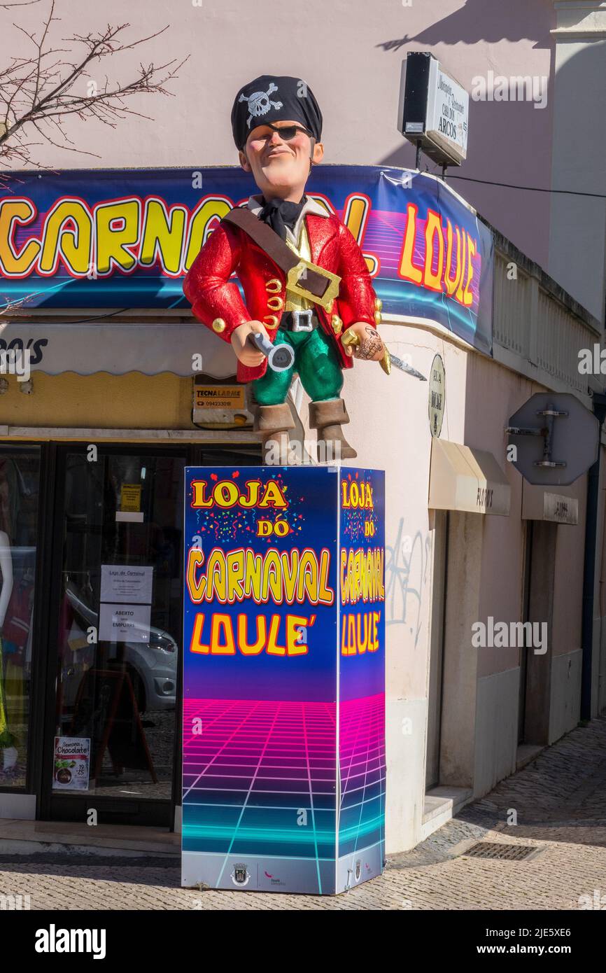Pirate Figurine Statue Display Outside The Carnaval Shop In Loule The Algarve Portugal Loja do Carnaval February 2018 Stock Photo