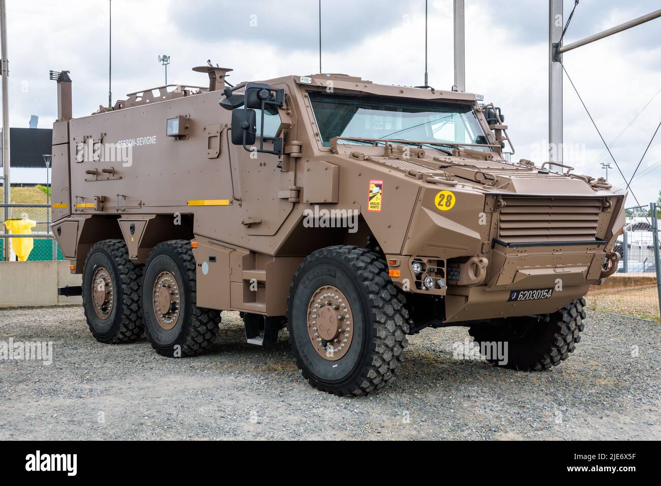 Three-quarter front view of the VBMR Griffon, a six-wheel drive multipurpose  armoured personnel carrier of the French Army Stock Photo - Alamy