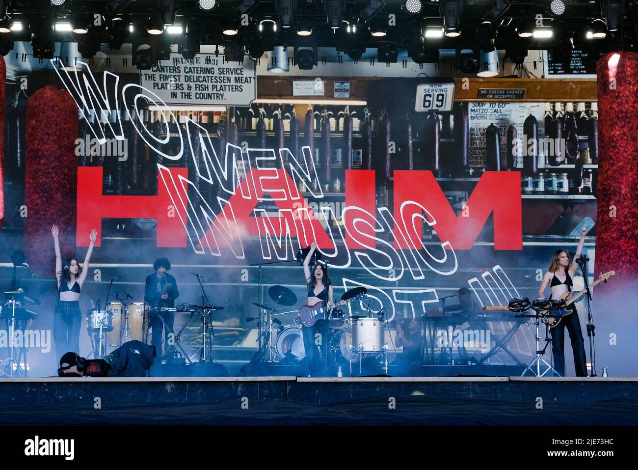 UK. 25th June, 2022. UK. Saturday, Jun. 25, 2022. HAIM performing on ...