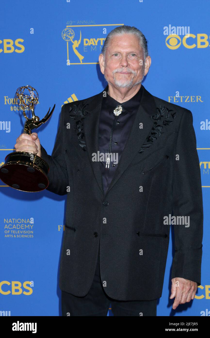 Jeff Kober at the 49th Daytime Emmys Awards at Pasadena Convention