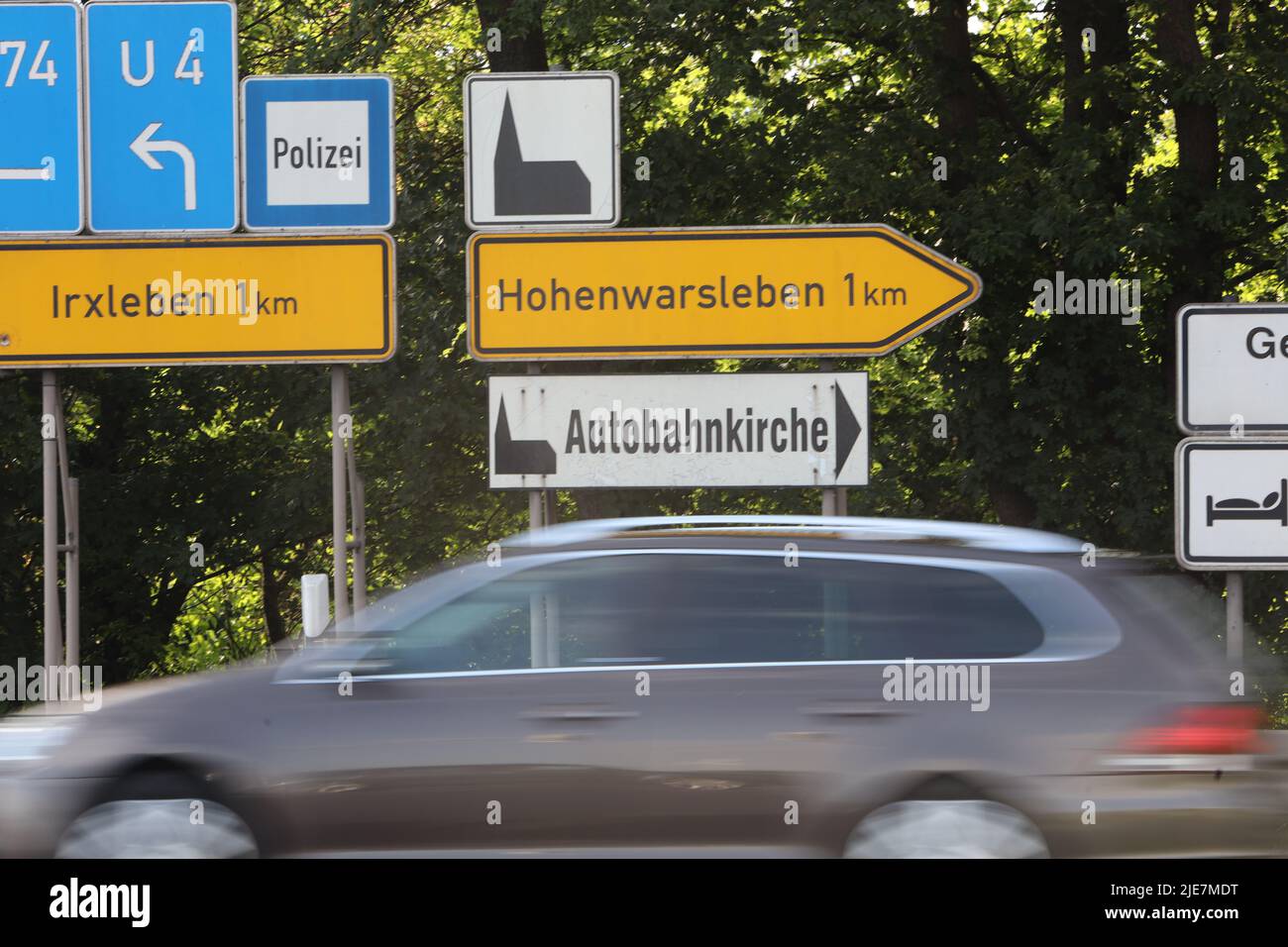 Hohenwarsleben, Germany. 25th June, 2022. View of traffic signs in ...