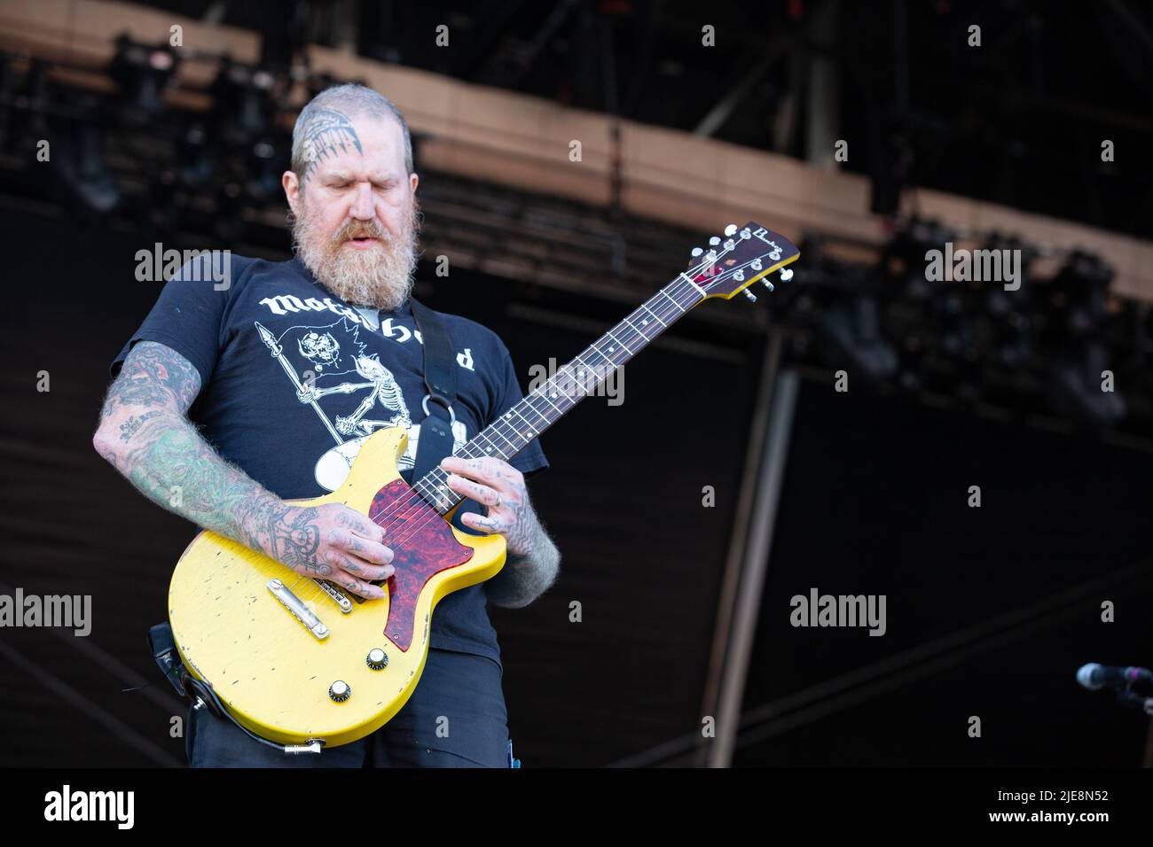 Oslo, Norway. 23rd, June 2022. The American metal band Mastodon performs a live concert during the Norwegian music festival Tons of Rock 2022 in Oslo. Here vocalist and guitarist Brent Hinds is seen live on stage. (Photo credit: Gonzales Photo - Per-Otto Oppi). Stock Photo