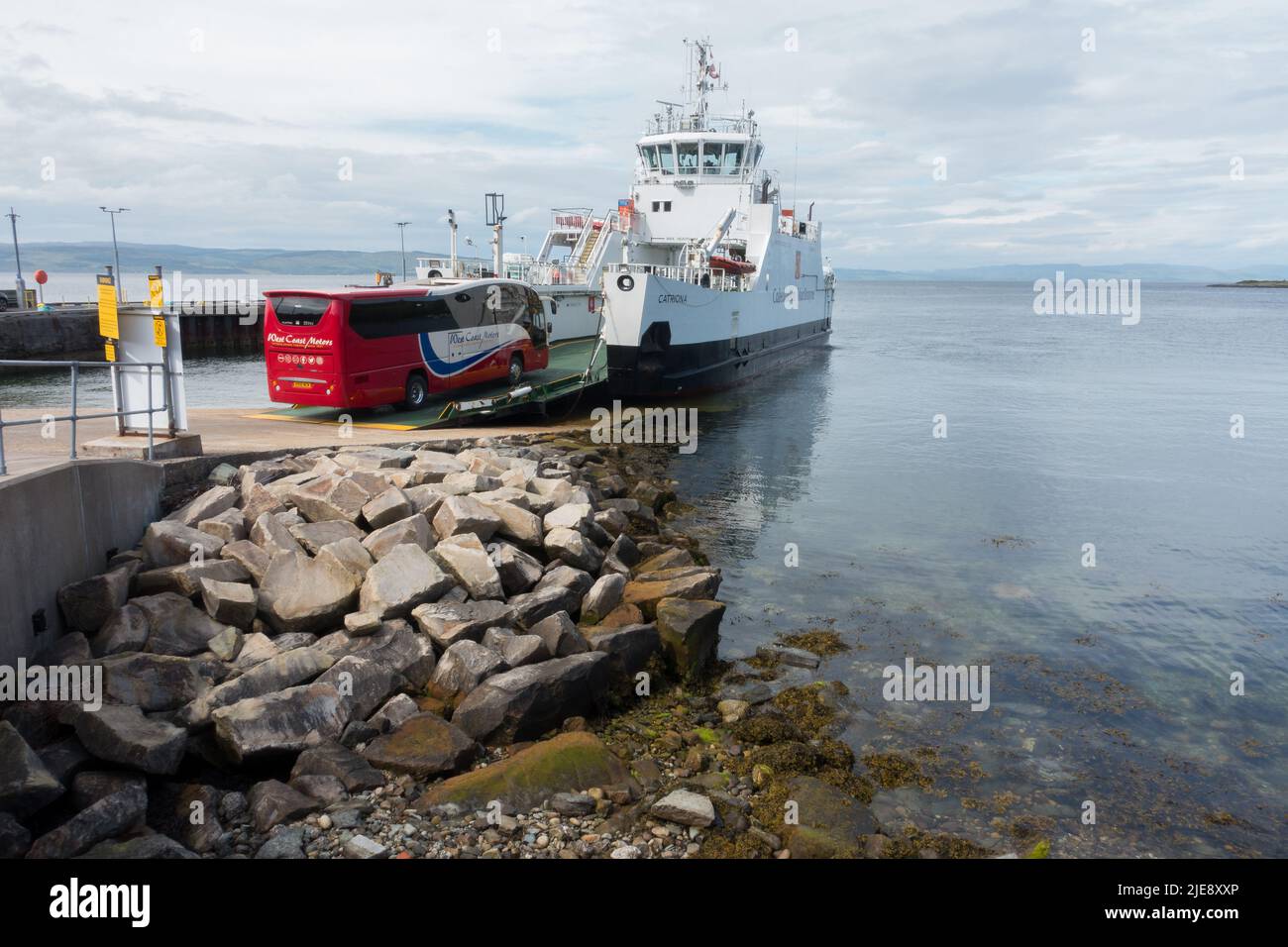 Claonaig to lochranza ferry hi-res stock photography and images - Alamy