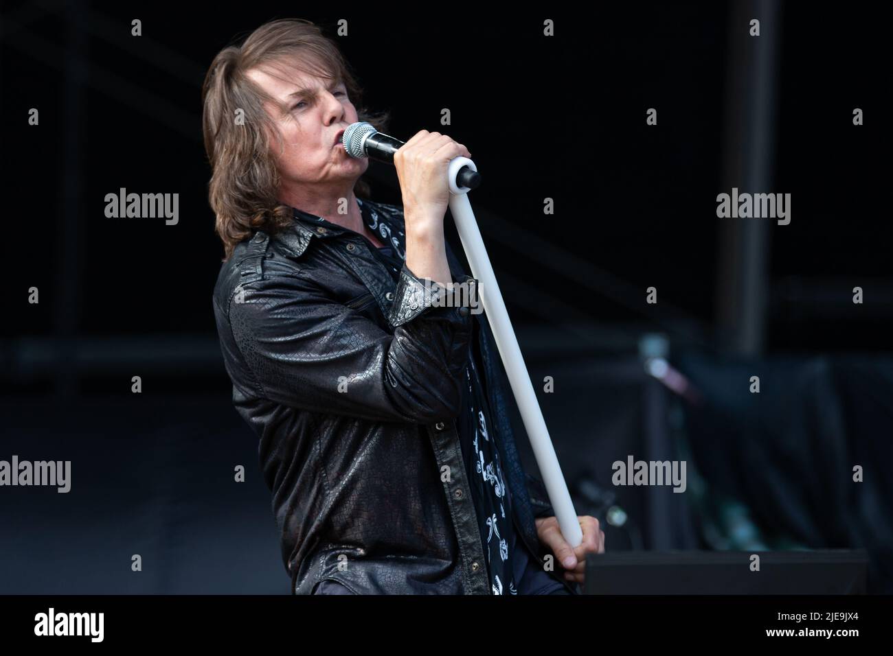 Oslo, Norway. 23rd, June 2022. The Swedish glam rock band Europe performs a live concert during the Norwegian music festival Tons of Rock 2022 in Oslo. Here vocalist Joey Tempest is seen live on stage. (Photo credit: Gonzales Photo - Per-Otto Oppi). Stock Photo