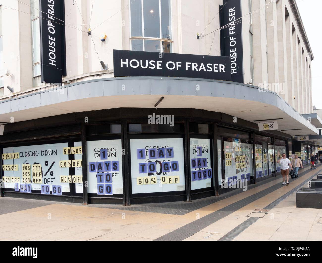 Binns a former House of Fraser department about   close in the next day after some 100 years in the town Stock Photo