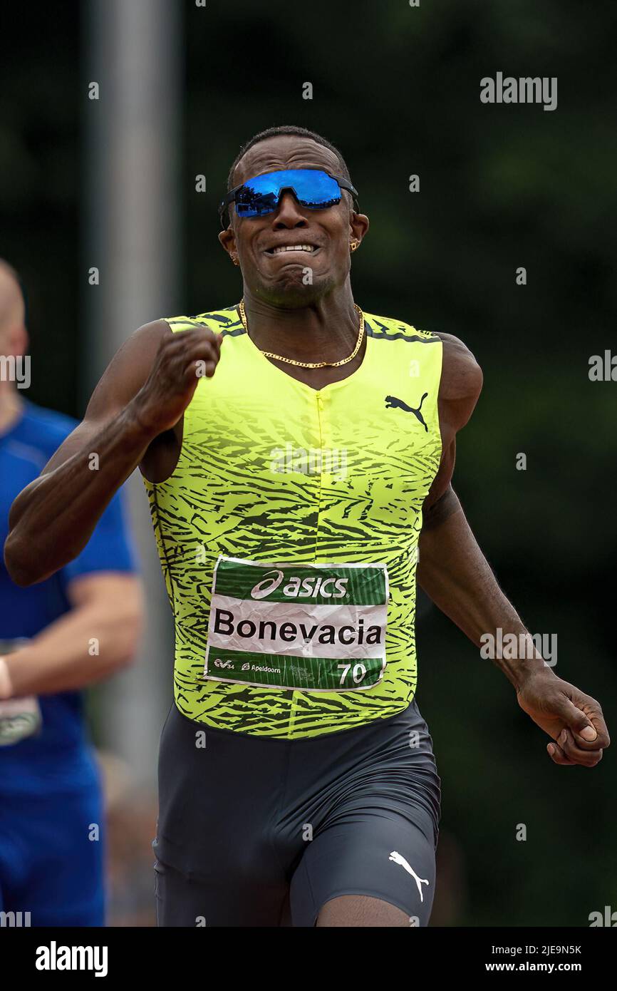 2022-06-26 17:19:28 APELDOORN - Athlete Liemarvin Bonevacia becomes Dutch  400 meters champion at the Dutch Athletics Championships. ANP RONALD  HOOGENDOORN netherlands out - belgium out Stock Photo - Alamy