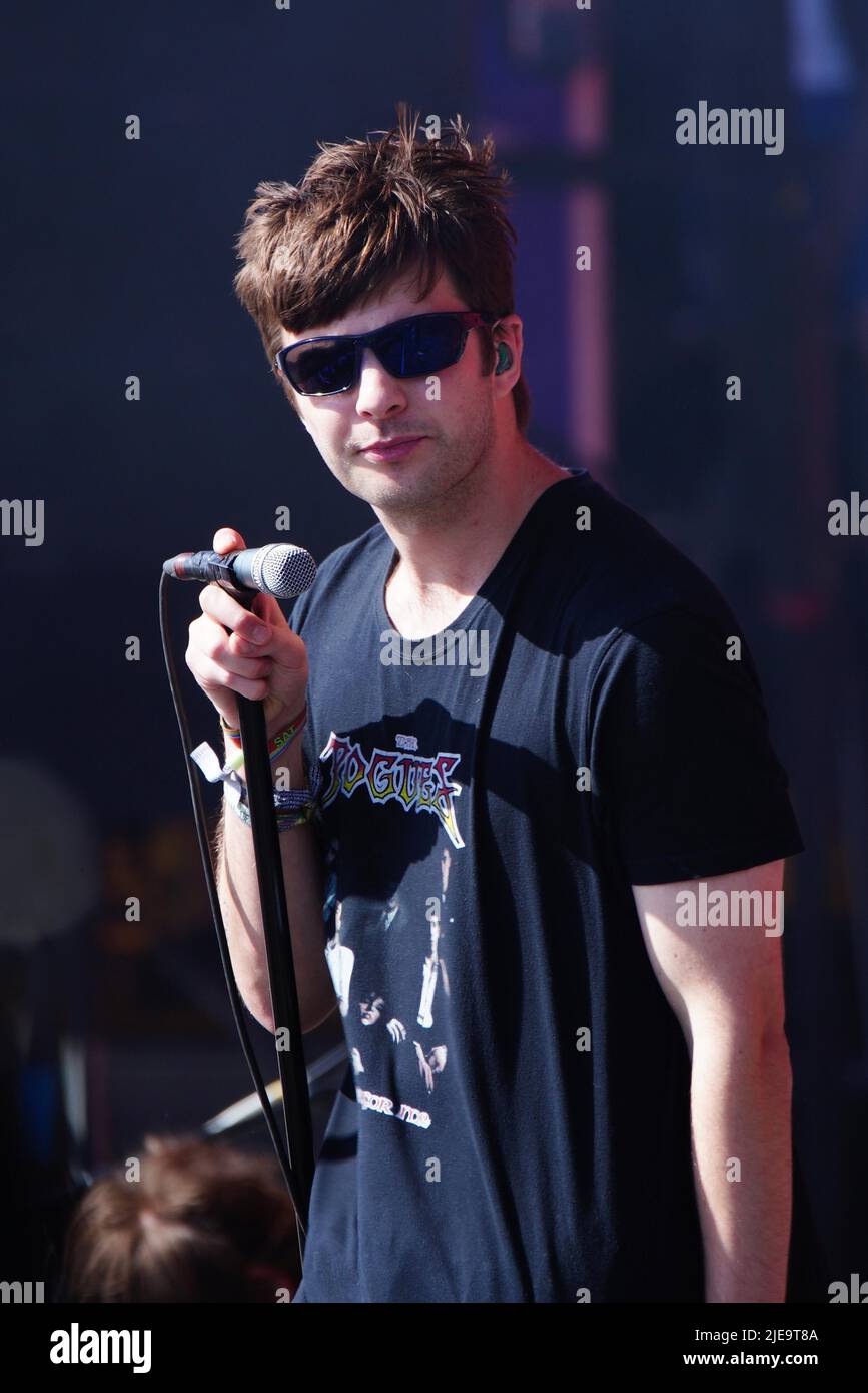 Fontaines dc on stage hires stock photography and images Alamy