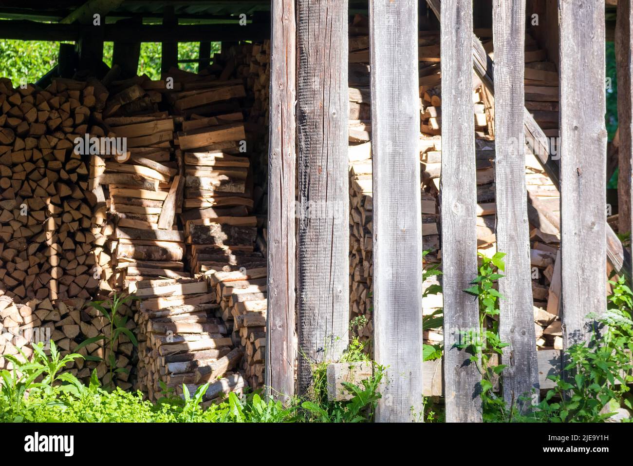 old wood shed with grass Stock Photo - Alamy