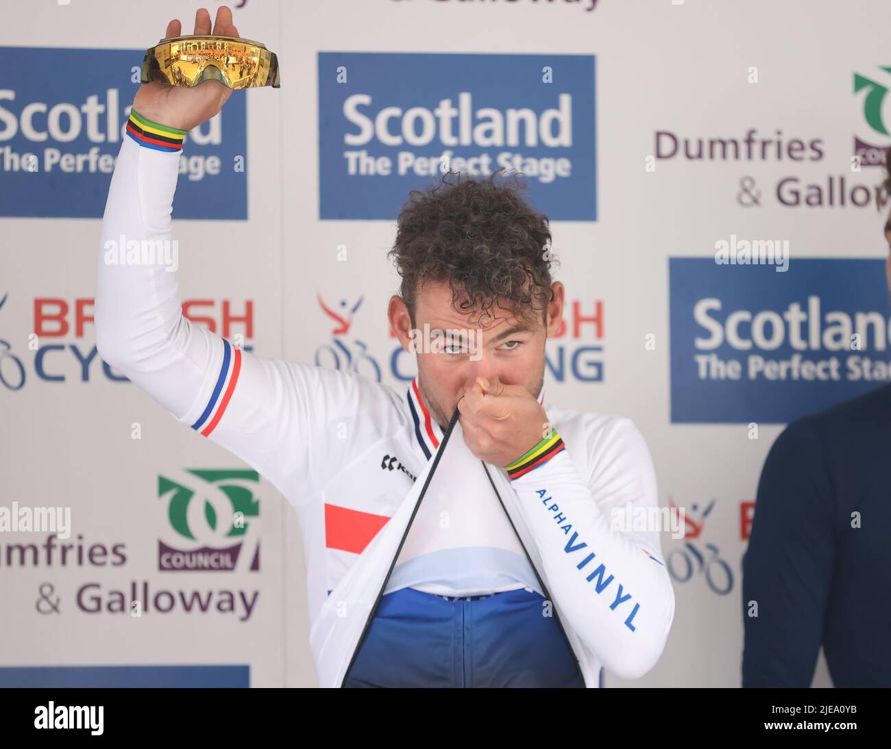 Mark Cavendish celebrates after winning the 2022 British National Road