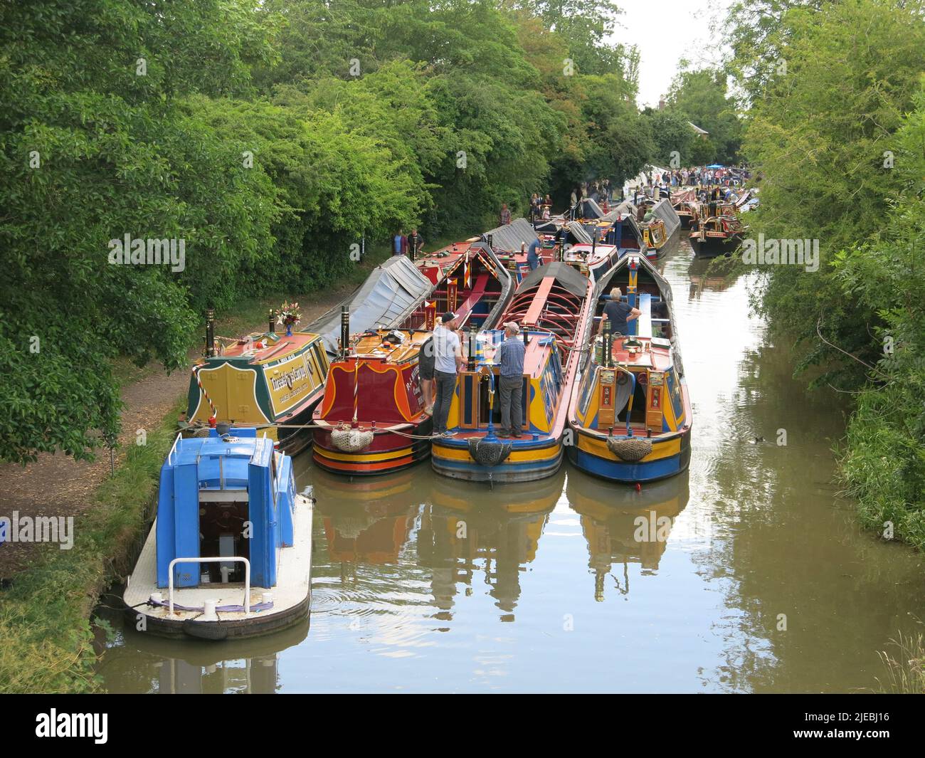 Narrowboats were moored 3 or 4 deep on the banks of the Grand Union