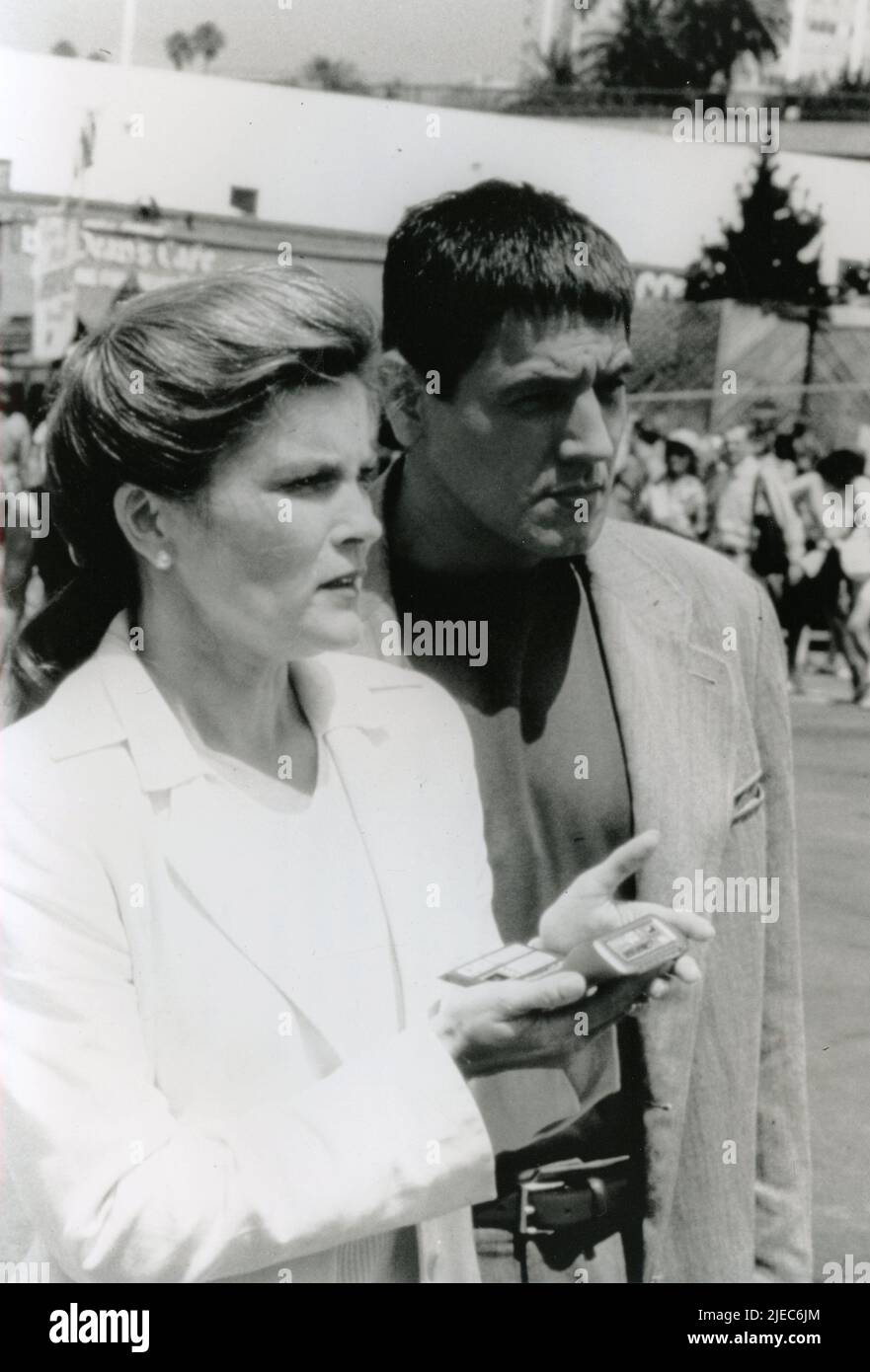 American actors Kate Mulgrew and Robert Beltran in the TV serie Star Trek Voyager, USA 1996 Stock Photo