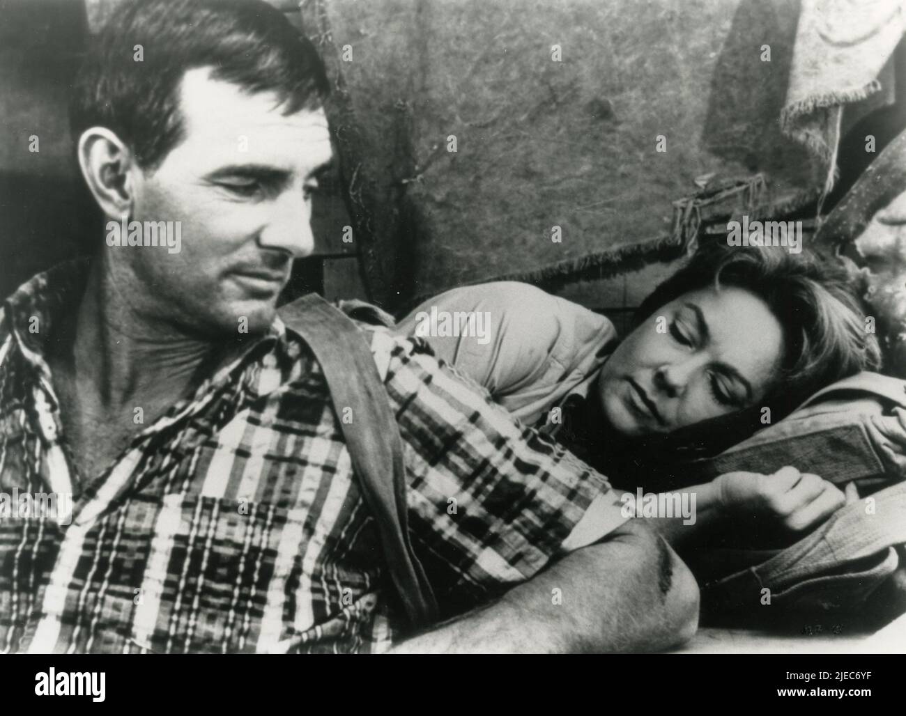 Actors Dennis Weaver and Vera Miles in the movie Mission Batangas, USA 1967 Stock Photo