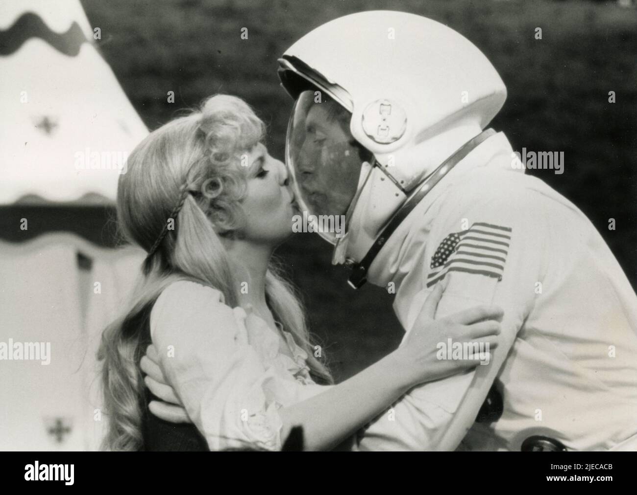 British actress Sheila White and American actor Dennis Dugan in the movie Unidentified Flying Oddball, USA 1979 Stock Photo