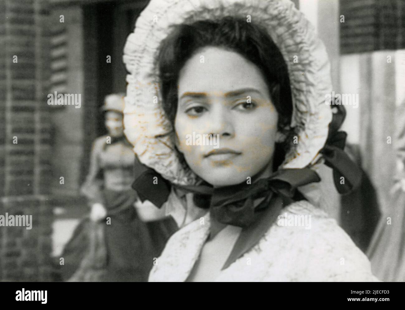 American actress Halle Berry in the TV Series Queen, USA 1993 Stock Photo - Alamy