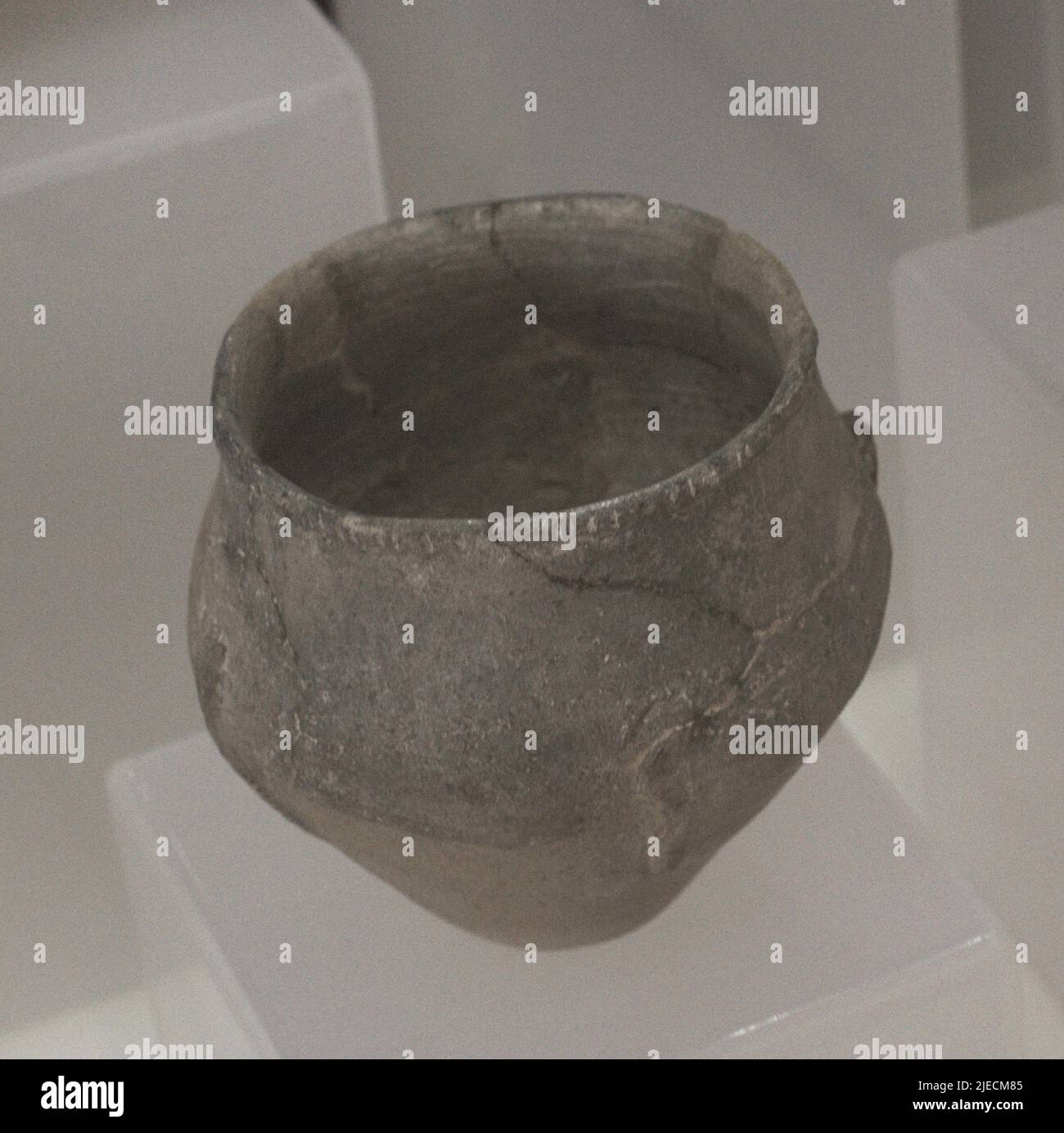 Object of daily use. Cup (3150-2500 BC). From Ggantija Megalithic Temples. Xaghra, Gozo Island, Malta. Gozo Museum of Archaeology. Cittadela of Victoria in Gozo. Malta. Stock Photo