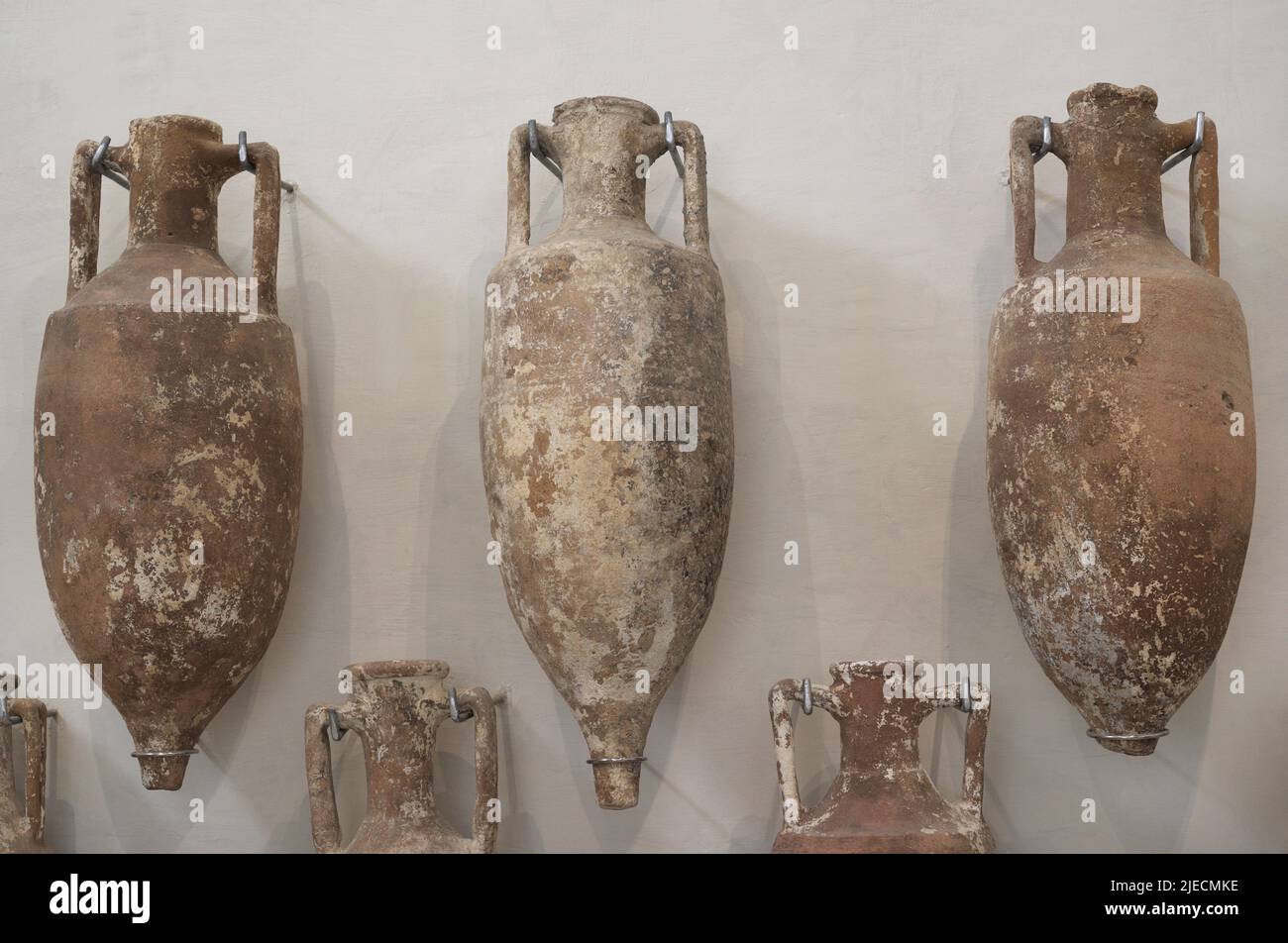 Early Roman Period. Italic amphorae used for the transportation of wine (vinariae) between the 2nd and the 1st century BC. Found in 1961 at the site of a shipwreck during the 2nd century BC, at the mouth of Xlendi bay, Gozo Island. Gozo Museum of Archaeology. Cittadela of Victoria in Gozo. Malta. Stock Photo