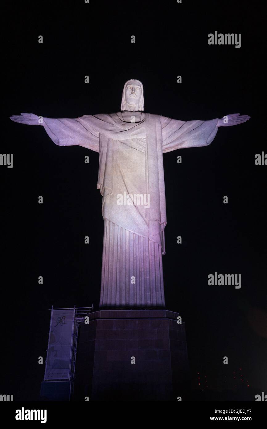 Christ The Redeemer At Night In Rio De Janeiro Brazil July 27 21 View Of The Statue Of Christ The Redeemer At Night In Rio De Janeiro Stock Photo Alamy Christ The Redeemer At Night In Rio De Janeiro Brazil July 27 21 View Of The Statue Of Christ The Redeemer At Night In Rio De Janeiro Stock Photo Alamy