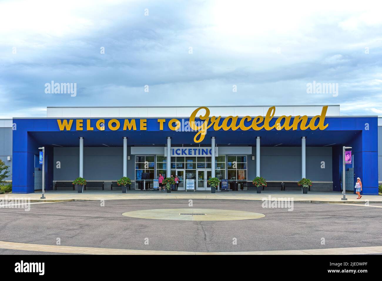 Graceland memphis sign hi-res stock photography and images