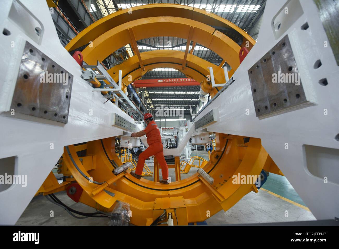 HANGZHOU, CHINA - JUNE 27, 2022 - An employee produces a shield machine ...