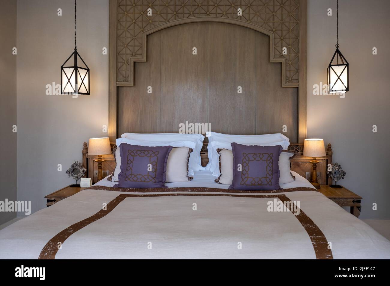 luxury bedroom whit Arabic style lamps and bed Stock Photo Alamy