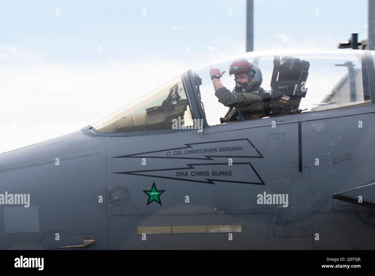 US AIR FORCE PILOT/エリートフォース　F15イーグル 15. The US Air Force F-15 Pilot who Flew the F-14 - YouTube