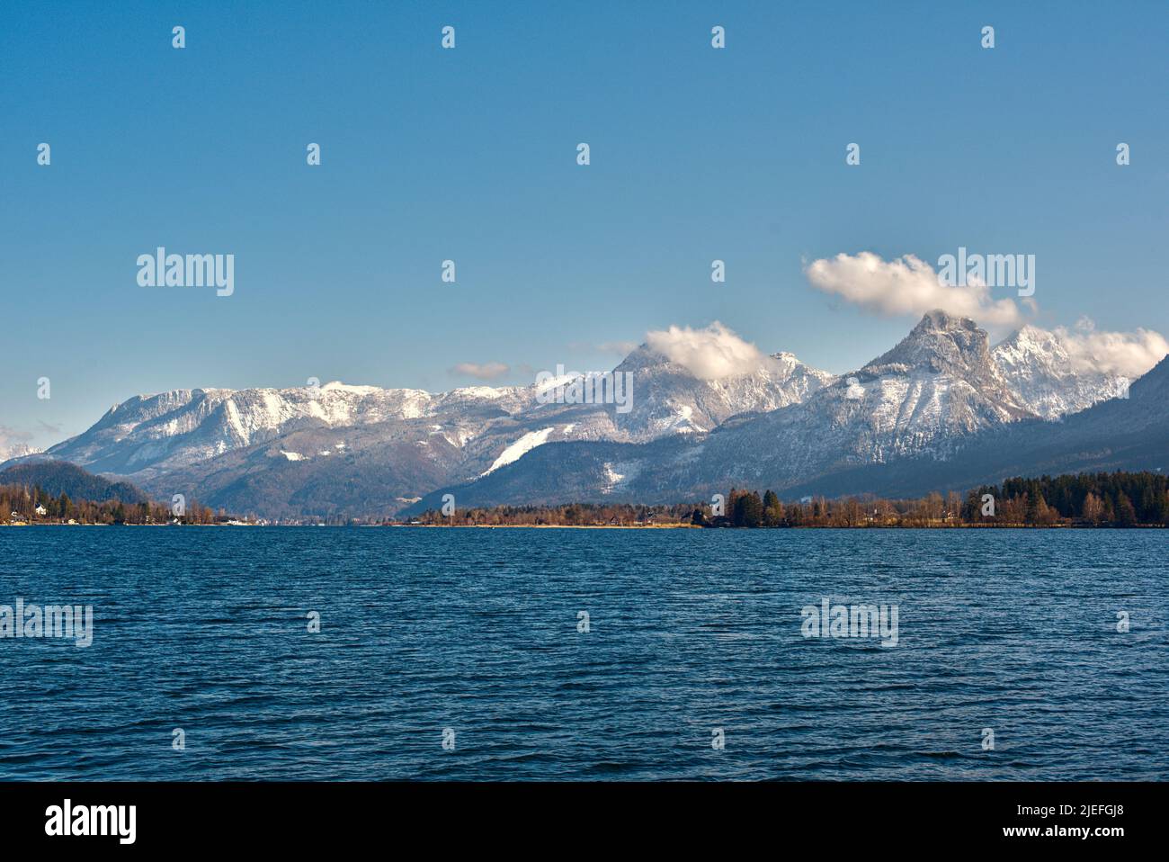 Kater Gebirge Salzkammergut mit Strobl Stock Photo