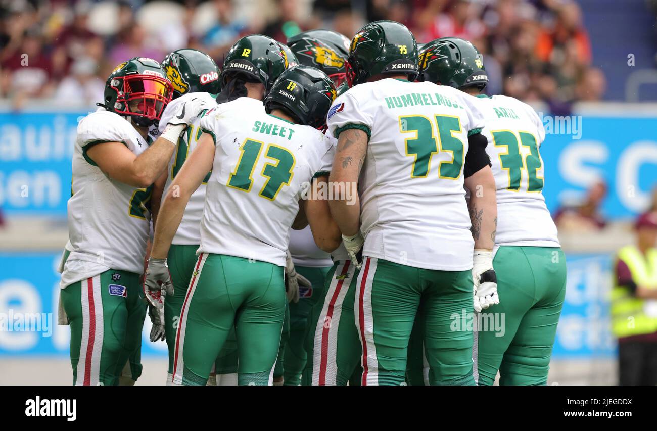 Duisburg, Deutschland. 26th June, 2022. firo : 06/26/2022, American Football,  EFL Season 2022, European League of Football, Rhein Fire Dusseldorf -  Barcelona Dragons Nathaniel ROBITAILLE, Rhein Fire Credit: dpa/Alamy Live  News Stock Photo - Alamy