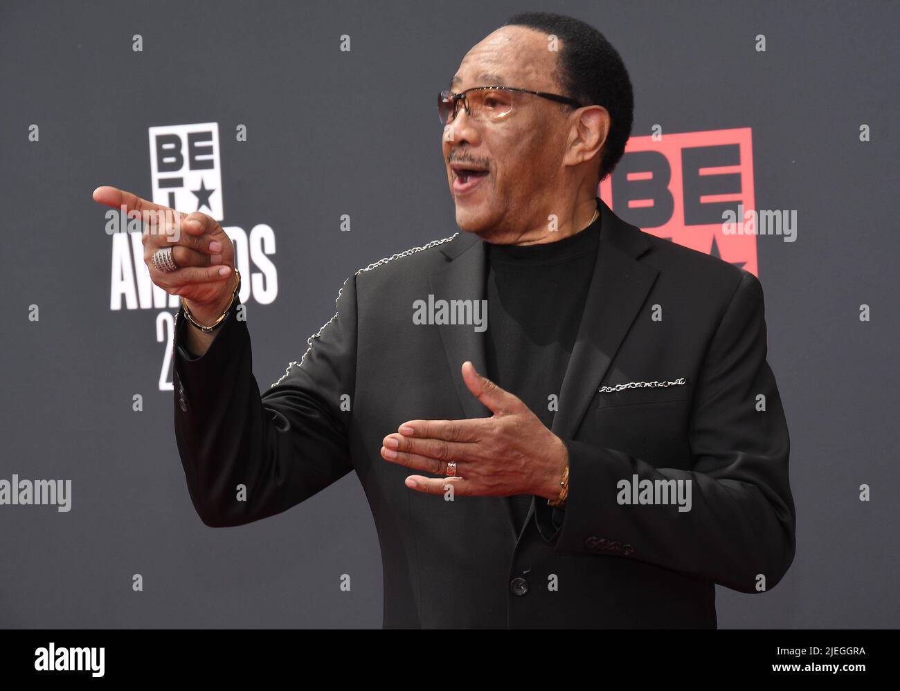 Los Angeles, USA. 26th June, 2022. Dr. Bobby Jones arrives at the BET