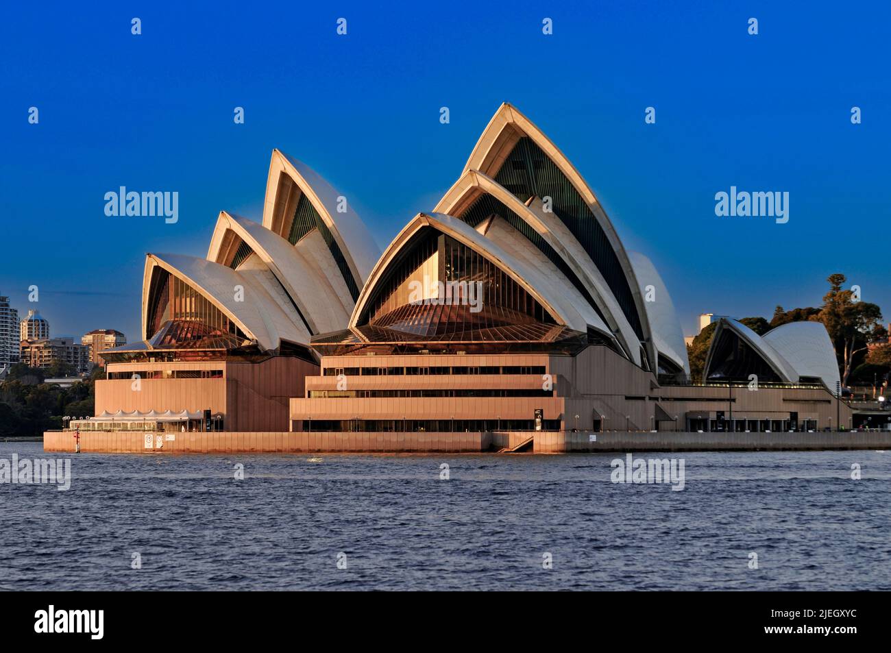 Oper von Sydney von der Harbour Bridge aus gesehen, am frühen Morgen, Sydney, New South Wales, Australien Stock Photo