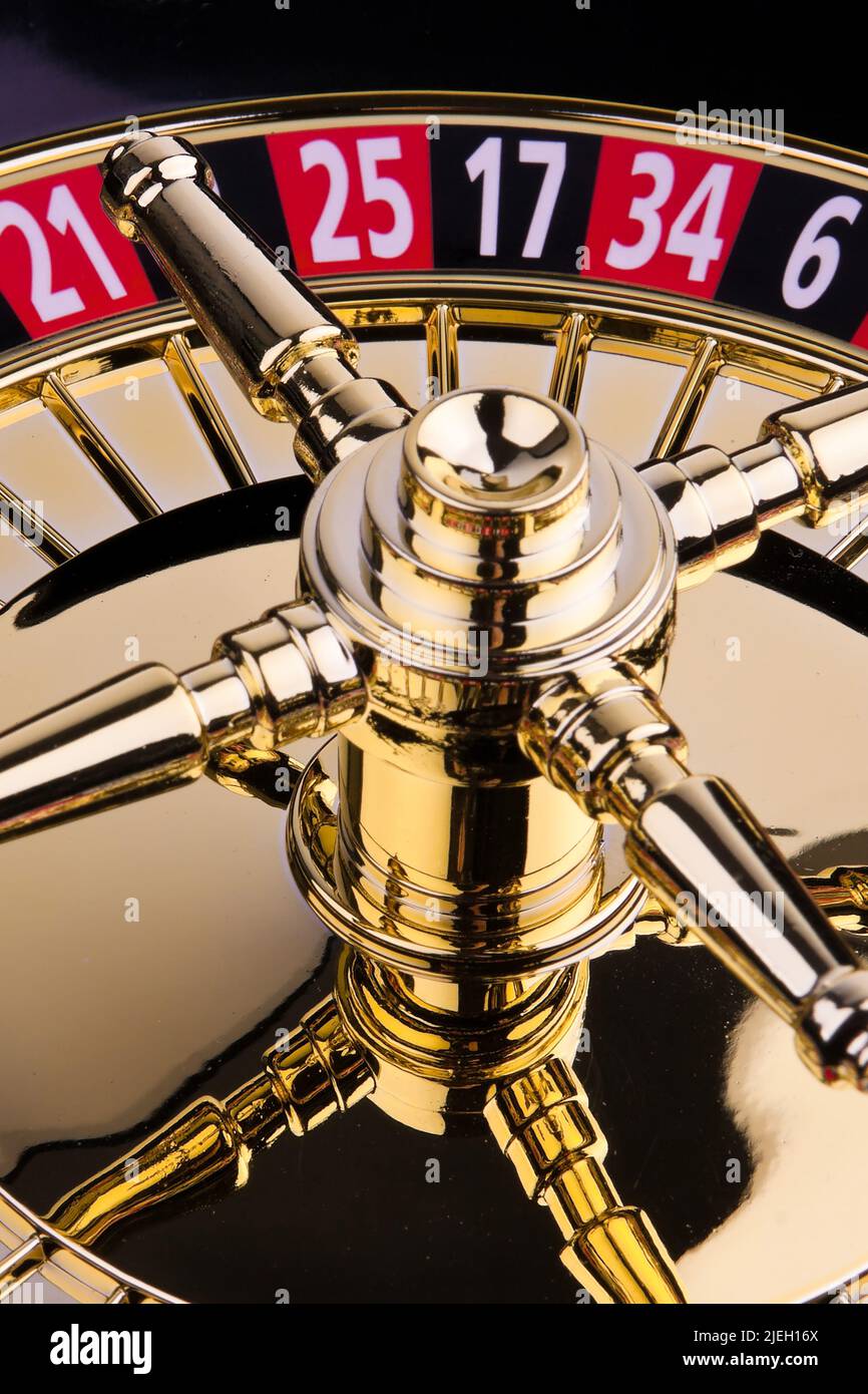 Roulette kerék részlete, piros 32-es számmal