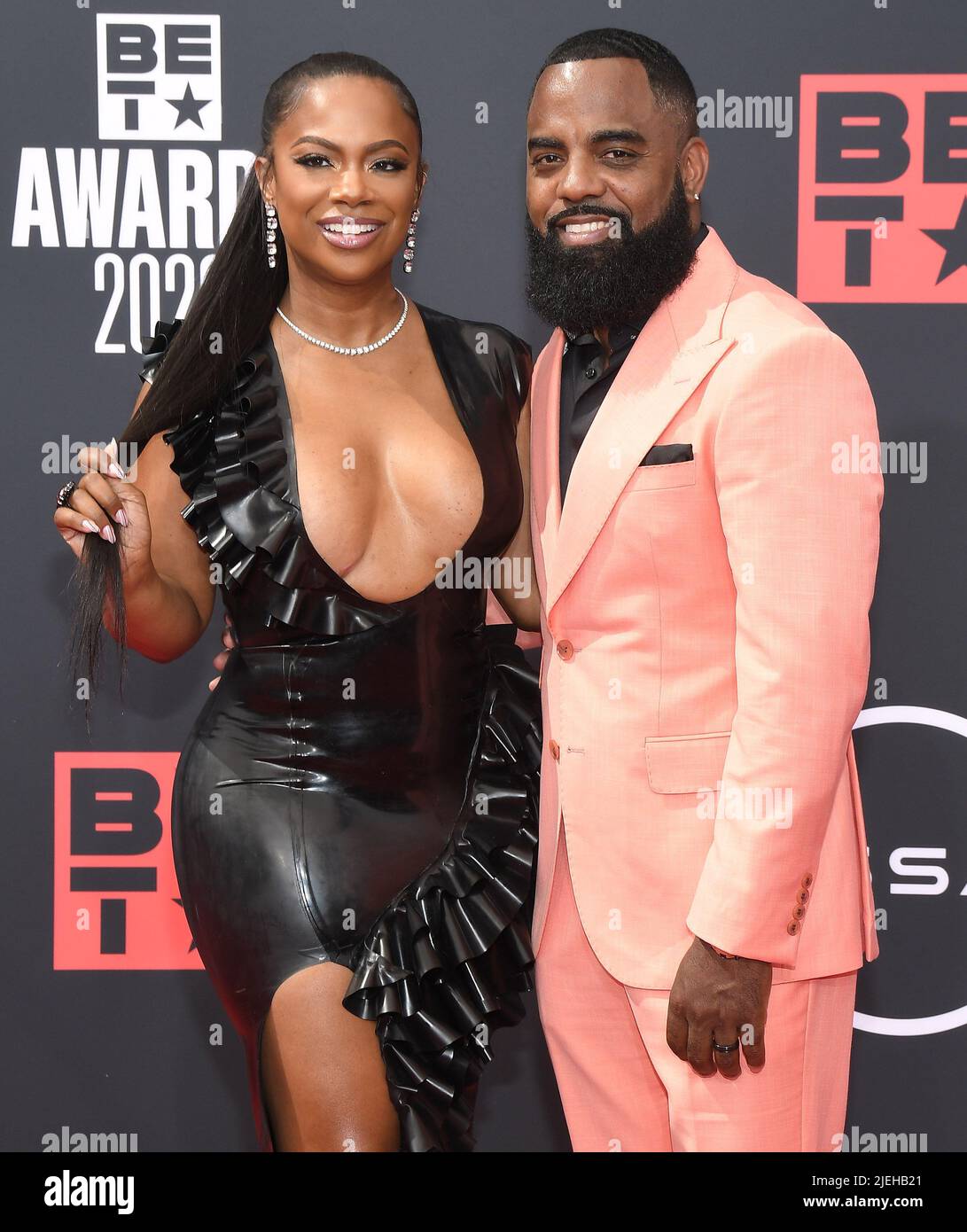 Los Angeles, USA. 26th June, 2022. (L-R) Kandi Burruss and Todd Tucker arrives at the BET Awards 2022 held at the Microsoft Theater in Los Angeles, CA on Sunday, ?June 26, 2022. (Photo By Sthanlee B. Mirador/Sipa USA) Credit: Sipa USA/Alamy Live News Stock Photo