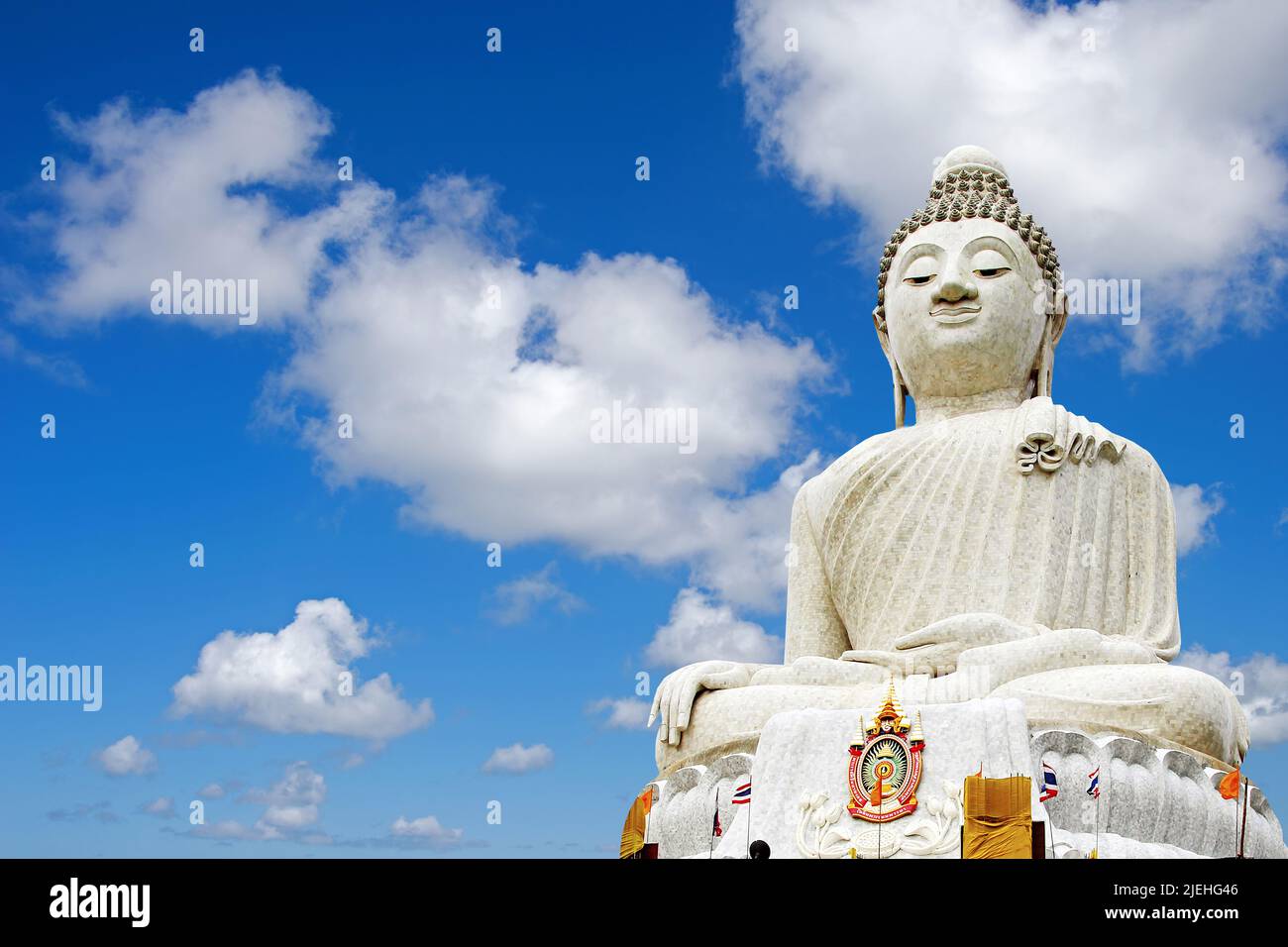 Cumulus Wolken vor blauen Himmel, Buddha, Asien, Thailand, Buddhismus, Religion, Phuket, weisser Buddha, big Buddha, Stock Photo