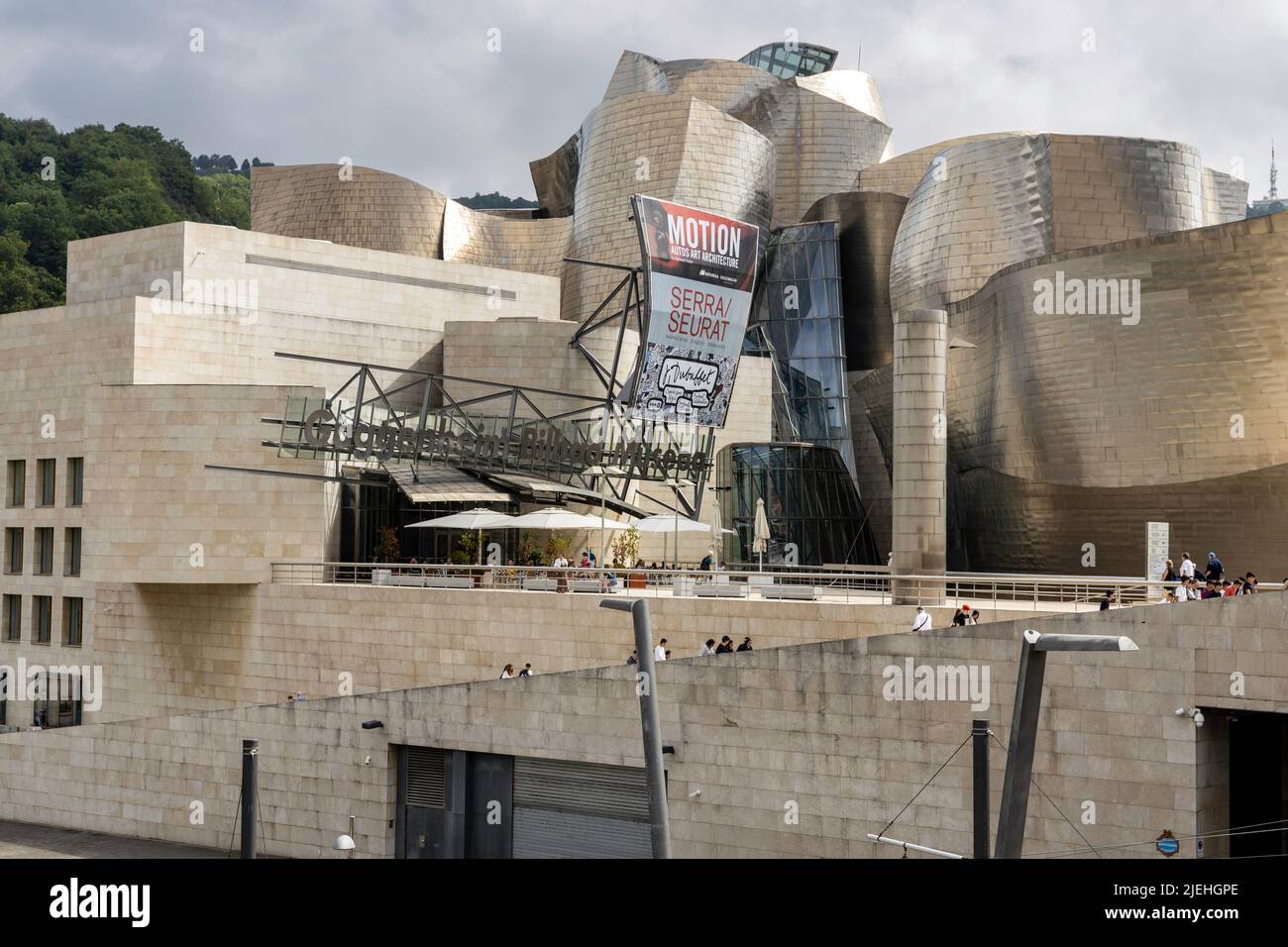 Frank Lehry's Guggenheim Museum in Bilbao Stock Photo