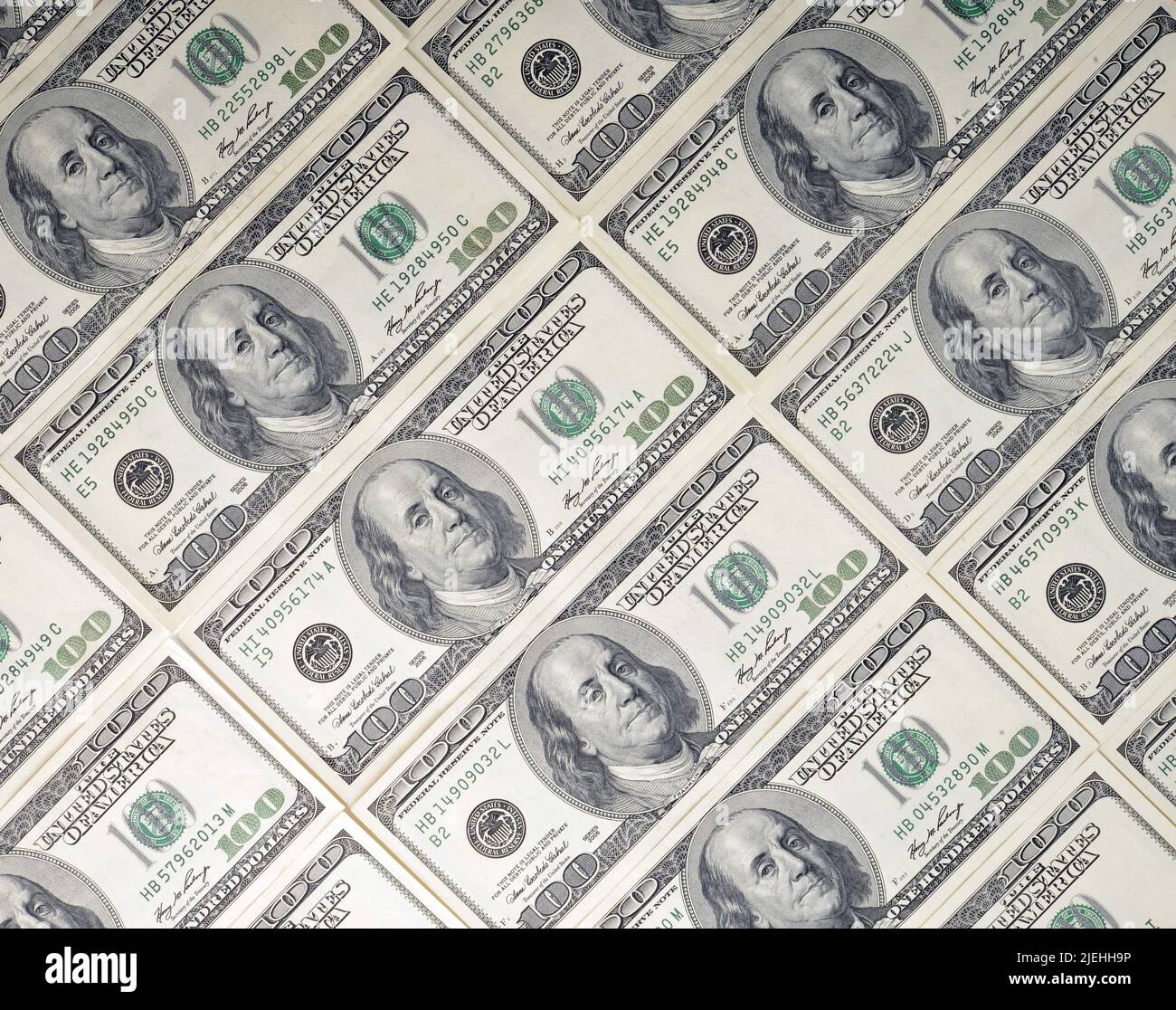 100-Dollar-Banknoten, US-Leitwährung, Zinsanhebung, Inflation, Kursentwicklung, Stock Photo
